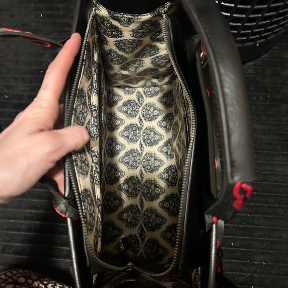 Ed Hardy Skull and Heart Shoulder Bag in Tan and Black - Picture 5 of 5